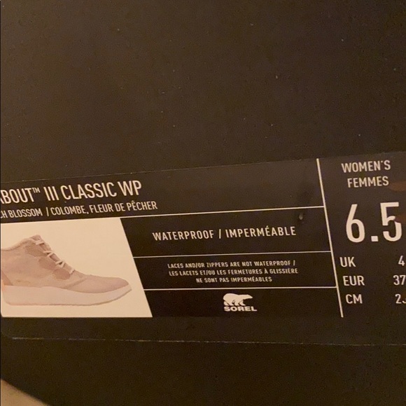 Sorel boots size 6.5 - Picture 3 of 3